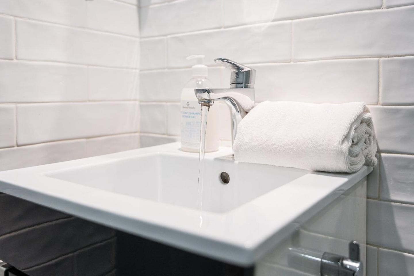 Guestready - Grayscale Appartement Porto Buitenkant foto